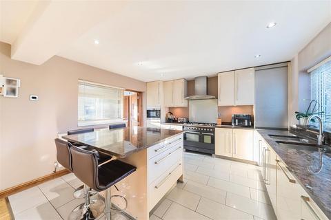 5 bedroom detached bungalow for sale, Bedford Road, Wilstead