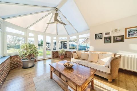 5 bedroom detached bungalow for sale, Bedford Road, Wilstead