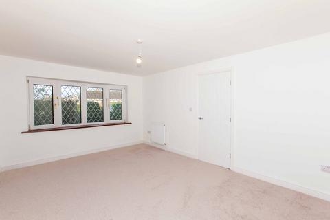 undefined, Thoresby Avenue, Clowne, S43