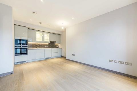 Studio for sale, Chivers Passage, London SW18