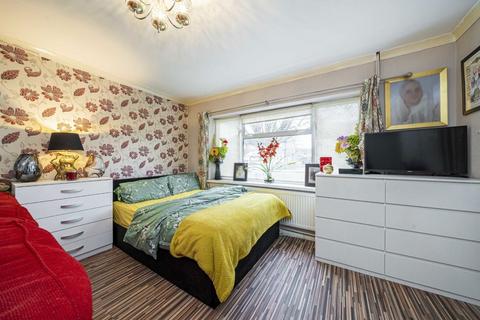 9 Dalcross Road, Hounslow, TW4 7RA