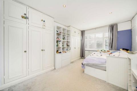 4 bedroom semi-detached house for sale, Oaklands Avenue, Isleworth TW7