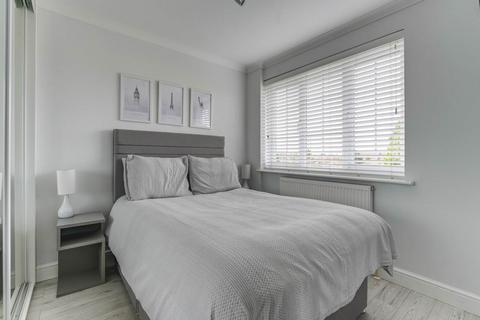 1 Byron Road, Royston, SG8 7DP