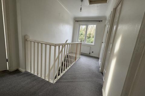 3 bedroom semi-detached house to rent, Bank Avenue, Somersham, Huntingdon, Cambridgeshire, PE28