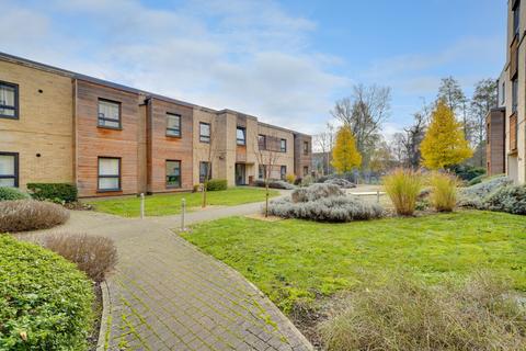 2 bedroom ground floor flat for sale, Park Square, Brookside, Huntingdon, Cambridgeshire, PE29