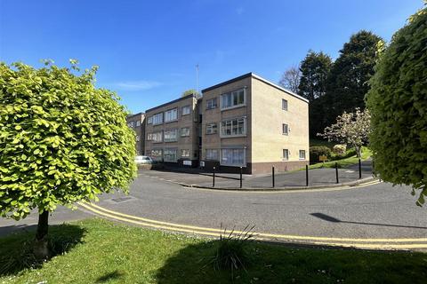Long Oaks Court, Sketty, Swansea