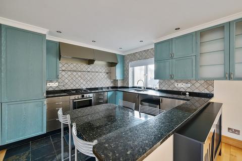 3 bedroom house for sale, Pacific Close, Ocean Village, Southampton, Hampshire, SO14