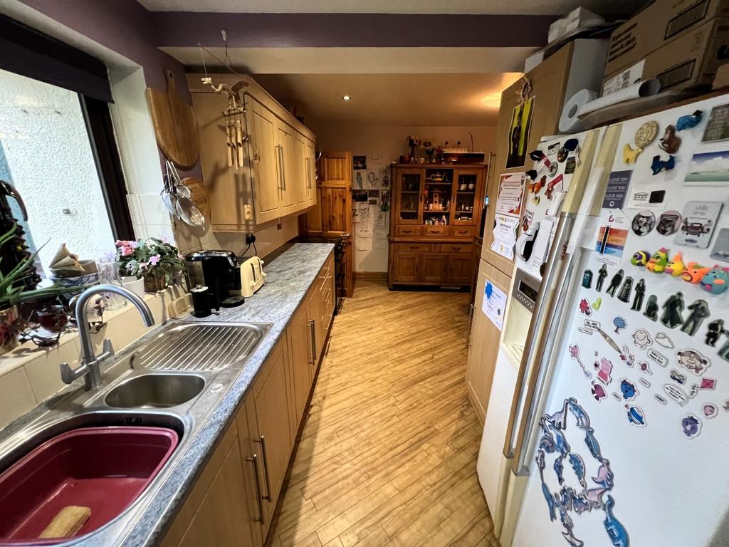 L Shaped Kitchen/Dining Room