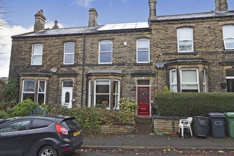 4 bedroom terraced house for sale, Sunnyside, Heckmondwike WF16