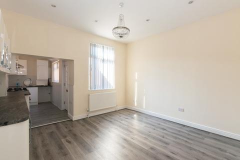 5 bedroom terraced house to rent, Coldcotes Avenue, Leeds, West Yorkshire, LS9
