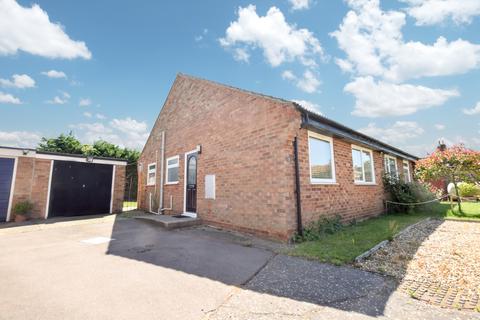 2 bedroom bungalow to rent, Garden Close, Shotley, Ipswich, IP9