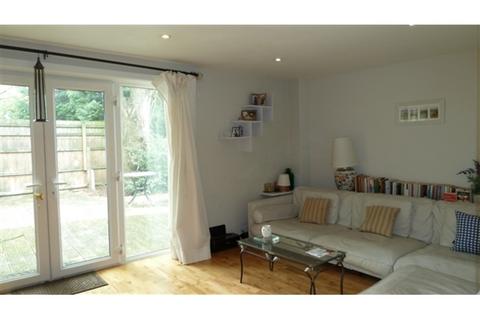 2 bedroom maisonette to rent, Arbury Road, Cambridge CB4