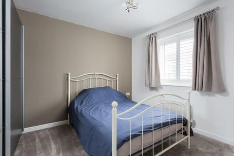 3 bedroom end of terrace house for sale, Sandringham Court, York