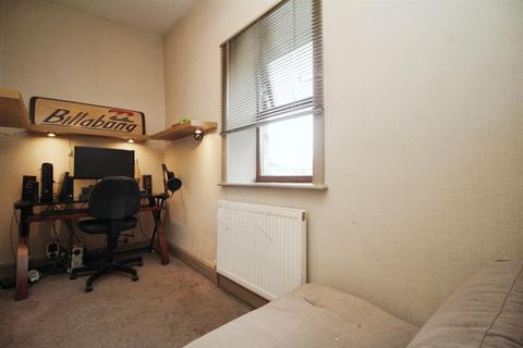 168 Idle Road, Bradford, BD2 4JR