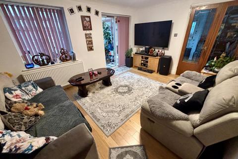 3 bedroom end of terrace house for sale, Swinford Hollow, Little Billing, Northampton NN3