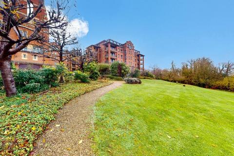 3 bedroom penthouse for sale, Sudbury Hill, Harrow On the Hill HA1