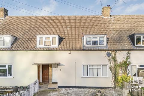 2 bedroom terraced house for sale, St. Martins Close, White Roding