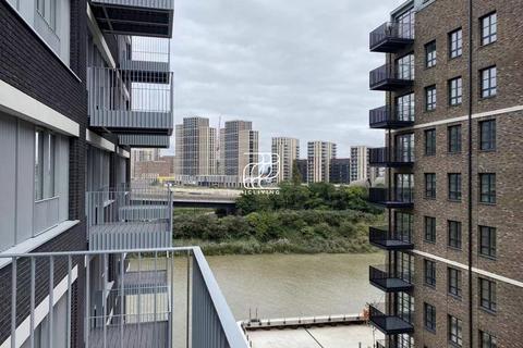 2 bedroom flat to rent, Good Luck Hope, London, E14