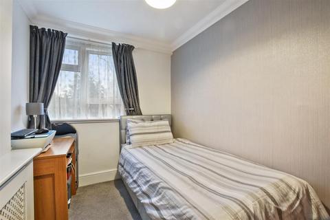 3 bedroom maisonette for sale, Athelstan Gardens, Kimberley Road, Brondesbury Park/Kilburn