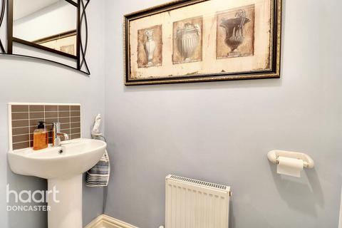 93 Farnley Road, Balby, Doncaster, DN4 8TP
