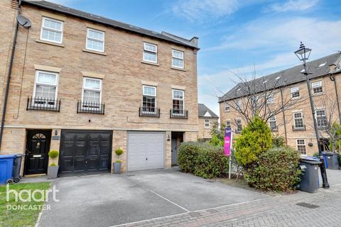 93 Farnley Road, Balby, Doncaster, DN4 8TP