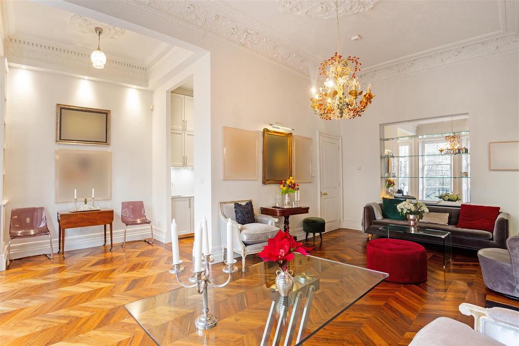 Flat 4, 53 Ennismore Gardens London  (11)ENH.jpg