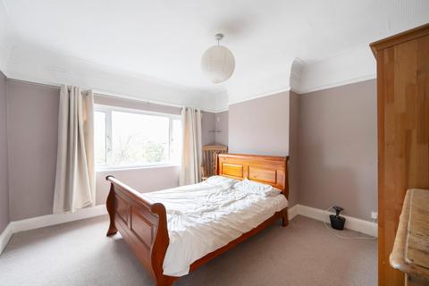 4 bedroom semi-detached house for sale, Harrogate Road, Leeds LS7