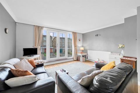 5 Thirlmere Rise, Bromley, BR1 4HY