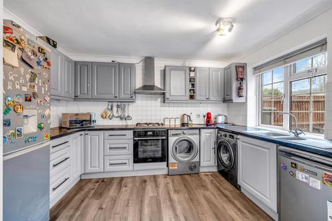 6 Ullswater Close, Bromley, BR1 4JF