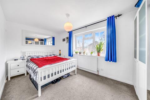 6 Ullswater Close, Bromley, BR1 4JF