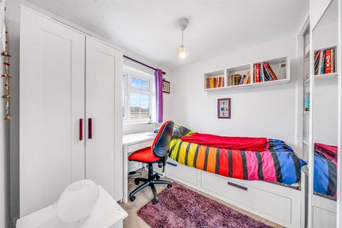 6 Ullswater Close, Bromley, BR1 4JF
