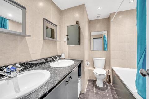 6 Ullswater Close, Bromley, BR1 4JF
