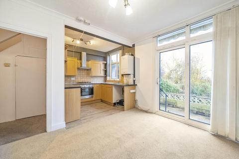21 Annsworthy Crescent, London, SE25 6TF