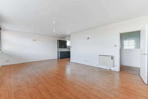 2 bedroom flat for sale, Whitehorse Road, Croydon, CR0