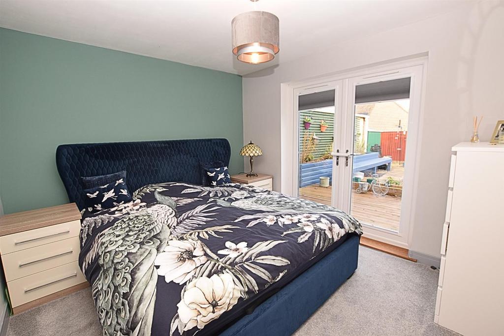 Bedroom 1 (rear)