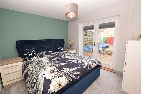 17 Chestnut Road, Waltham, Grimsby, DN37 0DF