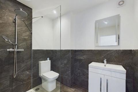 188 Coombfield Drive, Dartford, DA2 7LH