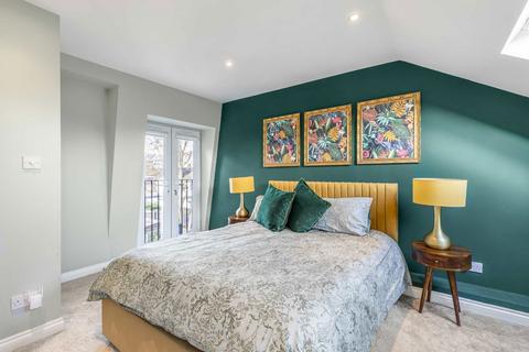 4 bedroom terraced house for sale, Norman Road, London SW19