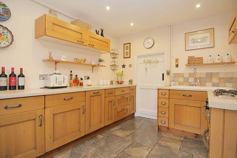 2 bedroom cottage for sale, Back Lane, Leeds