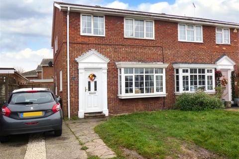 4 bedroom semi-detached house for sale, Leeward Road, Littlehampton BN17