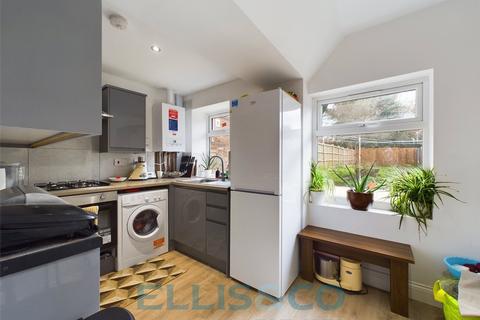 42 Priory Road, Tonbridge, TN9 2AS