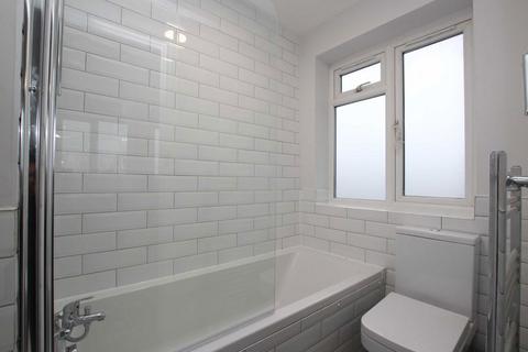 1 bedroom flat to rent, Kimber Road, London SW18