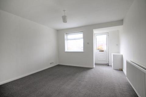 2 bedroom terraced house to rent, Arndale, Runcorn