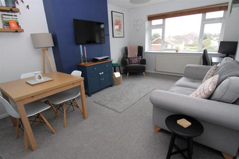 2 bedroom flat for sale, St. Marys Close, Littlehampton