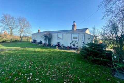 2 bedroom detached bungalow for sale, Yarmouth Road, Corton, Lowestoft, Suffolk, NR32