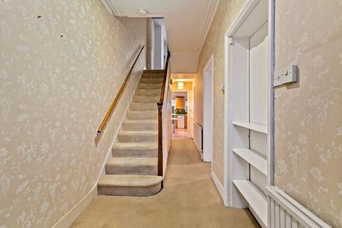 35 Gloucester Road, Richmond, TW9 3BS