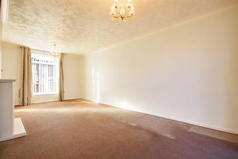 4 bedroom end of terrace house for sale, Westfield, Harlow