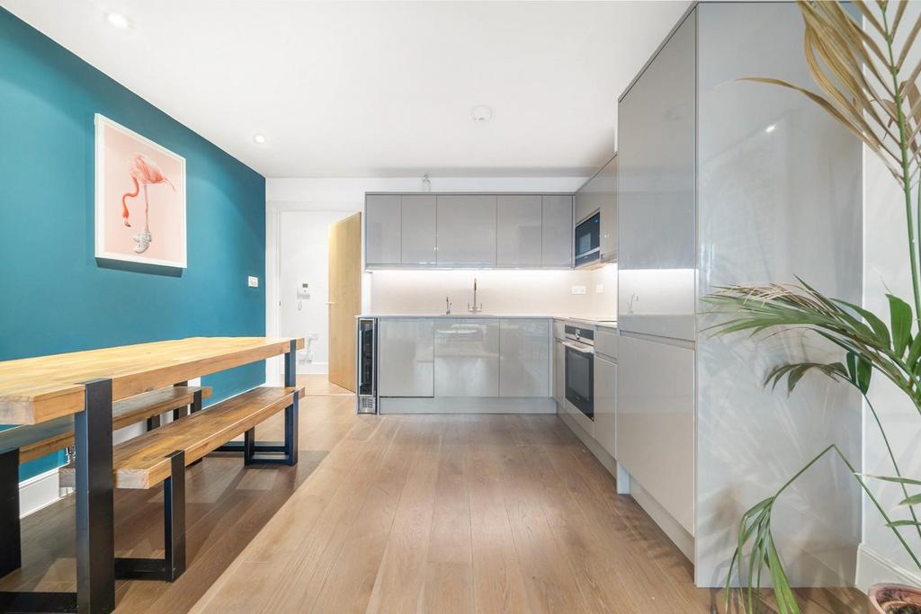 Kitchen (2).jpg