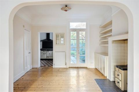 114 Trinity Rise, London, SW2 2QT
