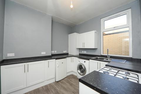 5 bedroom maisonette to rent, Washington Terrace, North Shields